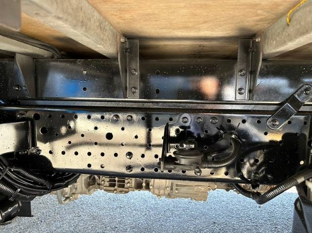 いすゞエルフアルミバン小型（2t・3t）[写真20]