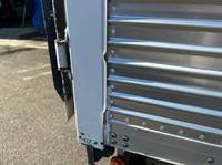 いすゞエルフアルミバン小型（2t・3t）[写真40]