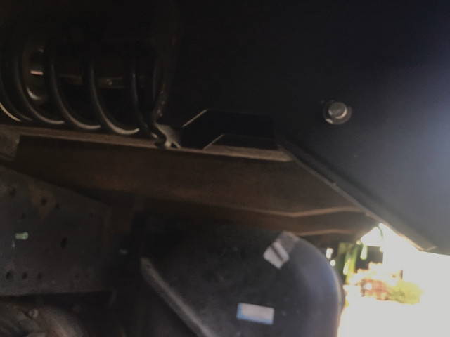 いすゞエルフ幌ウイング小型（2t・3t）[写真17]