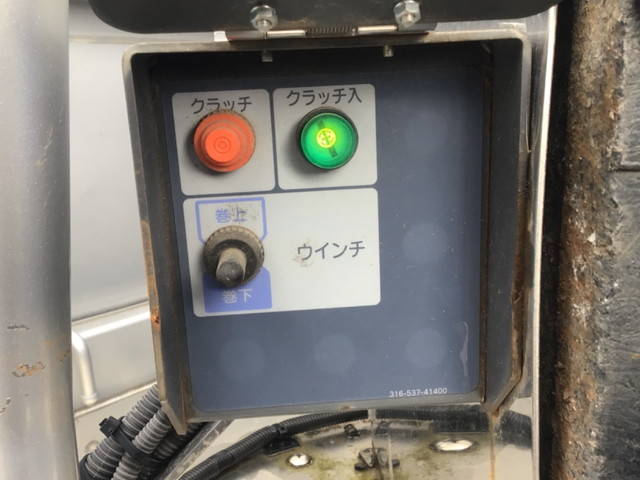 いすゞギガセルフクレーン4段大型（10t）[写真16]