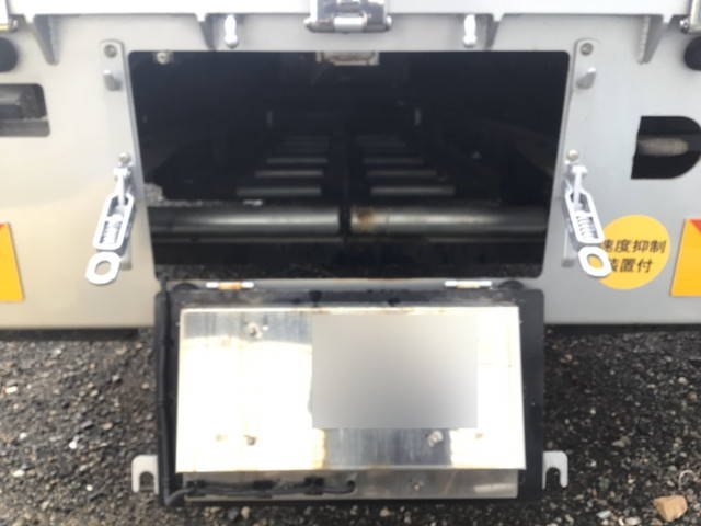 いすゞギガセルフクレーン4段大型（10t）[写真17]