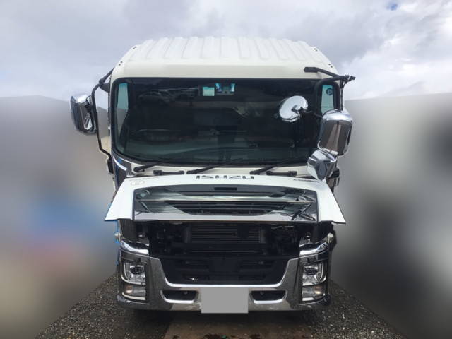 いすゞギガセルフクレーン4段大型（10t）[写真05]