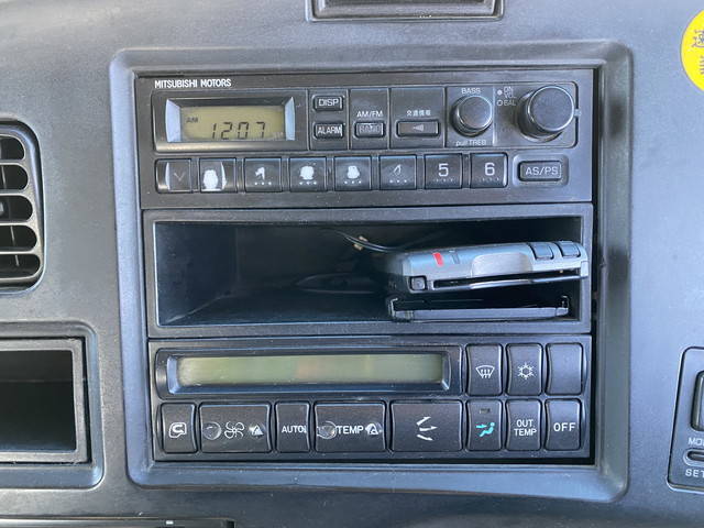 三菱ふそうスーパーグレートセルフクレーン4段大型（10t）[写真37]