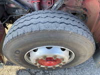 UDトラックスクオン平ボディ大型（10t）[写真17]