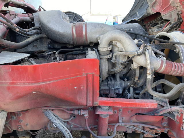 UDトラックスクオン平ボディ大型（10t）[写真23]