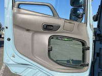 UDトラックスクオン平ボディ大型（10t）[写真27]