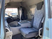 UDトラックスクオン平ボディ大型（10t）[写真29]