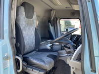 UDトラックスクオン平ボディ大型（10t）[写真30]