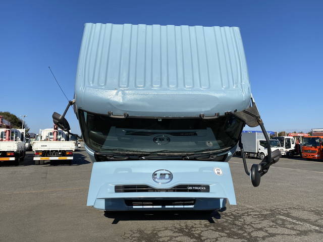 UDトラックスクオン平ボディ大型（10t）[写真08]