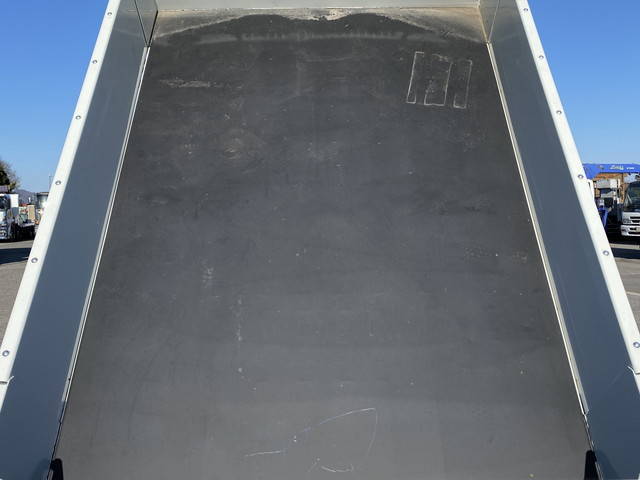 いすゞエルフダンプ・クレーン付小型（2t・3t）[写真10]