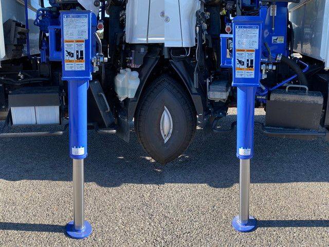 いすゞエルフダンプ・クレーン付小型（2t・3t）[写真22]