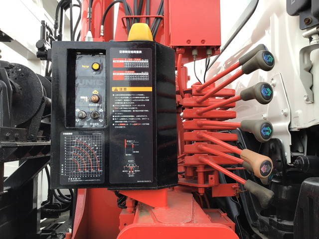 日野プロフィアセルフクレーン4段大型（10t）[写真14]