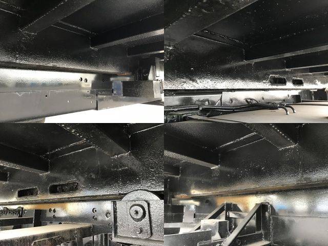 日野プロフィアセルフクレーン4段大型（10t）[写真31]