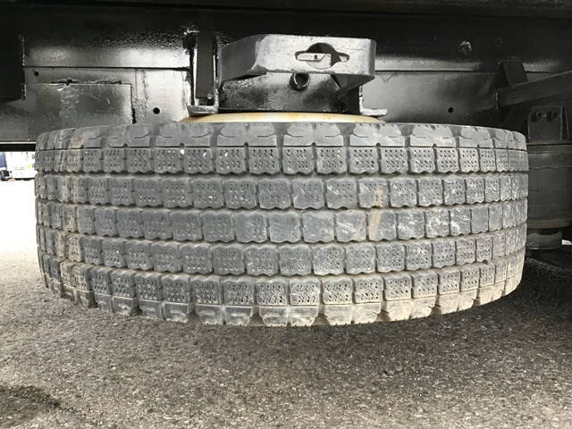 日野プロフィアセルフクレーン4段大型（10t）[写真33]