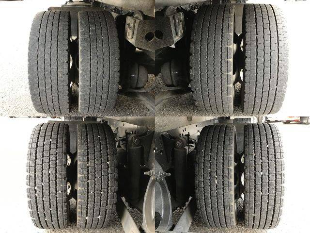 日野プロフィアセルフクレーン4段大型（10t）[写真34]