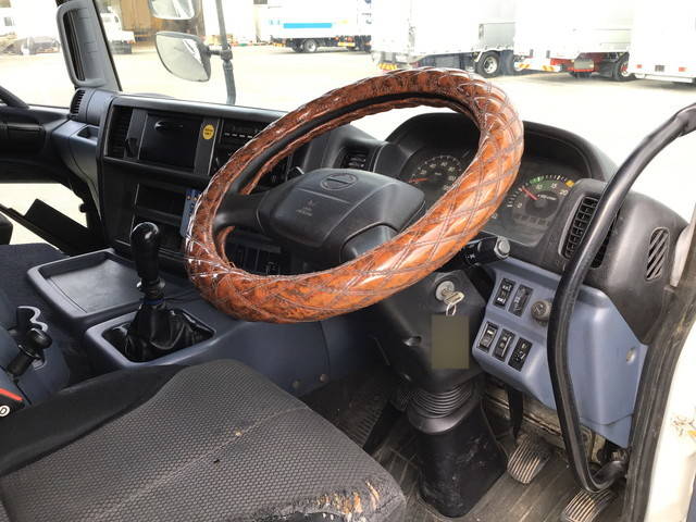 日野プロフィアセルフクレーン4段大型（10t）[写真39]