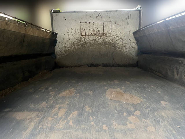 いすゞフォワードダンプ中型（4t）[写真08]