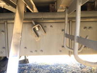 三菱ふそうスーパーグレートアルミウイング大型（10t）[写真18]