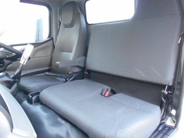 三菱ふそうキャンターダンプ小型（2t・3t）[写真20]