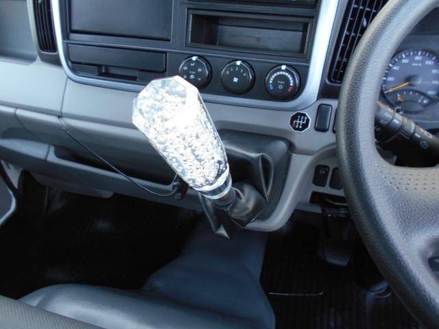 三菱ふそうキャンターダンプ小型（2t・3t）[写真25]