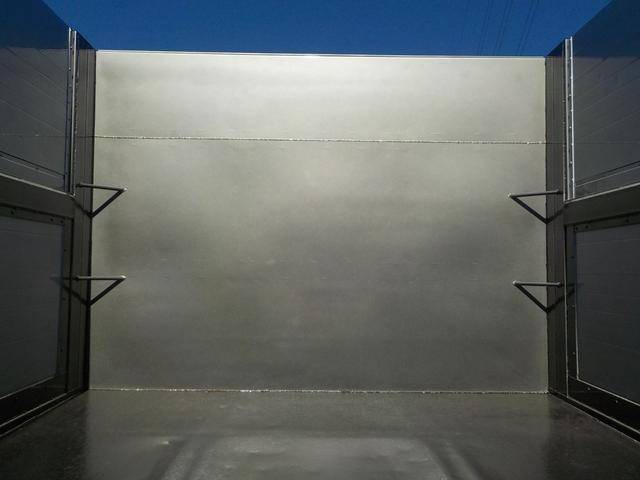 いすゞフォワード深ダンプ（土砂禁ダンプ）中型（4t）[写真11]