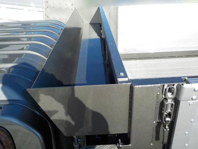 いすゞフォワード深ダンプ（土砂禁ダンプ）中型（4t）[写真13]