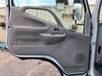 日野デュトロアルミバン小型（2t・3t）[写真28]