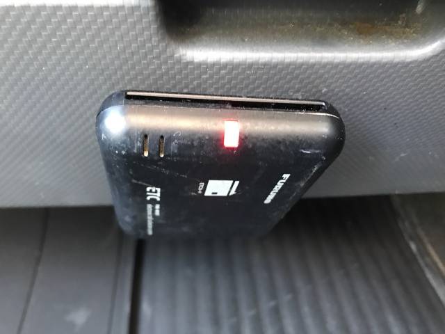 いすゞエルフダンプ小型（2t・3t）[写真17]