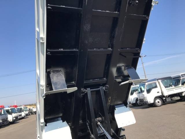 いすゞエルフダンプ小型（2t・3t）[写真09]