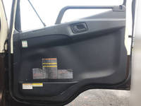 三菱ふそうファイタークレーン4段中型（4t）[写真28]