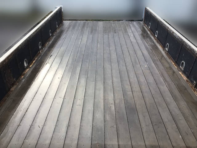 三菱ふそうファイタークレーン4段中型（4t）[写真09]