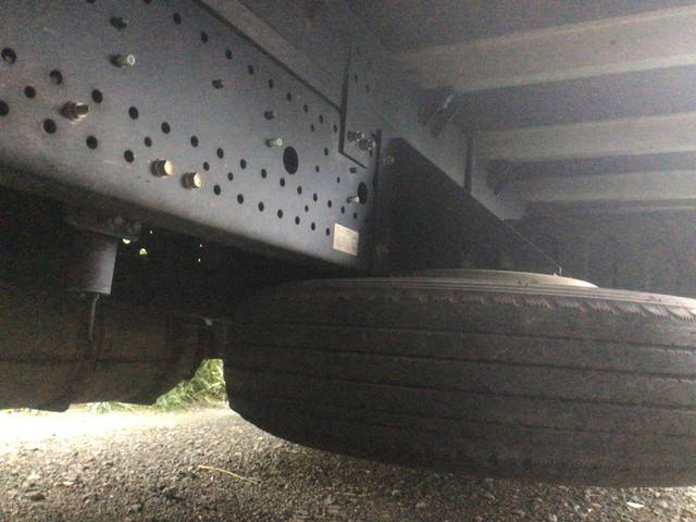 いすゞフォワード冷凍車（冷蔵車）中型（4t）[写真14]