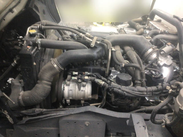 いすゞフォワード冷凍車（冷蔵車）中型（4t）[写真16]