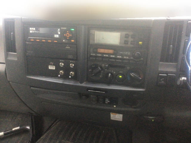 いすゞフォワード冷凍車（冷蔵車）中型（4t）[写真21]