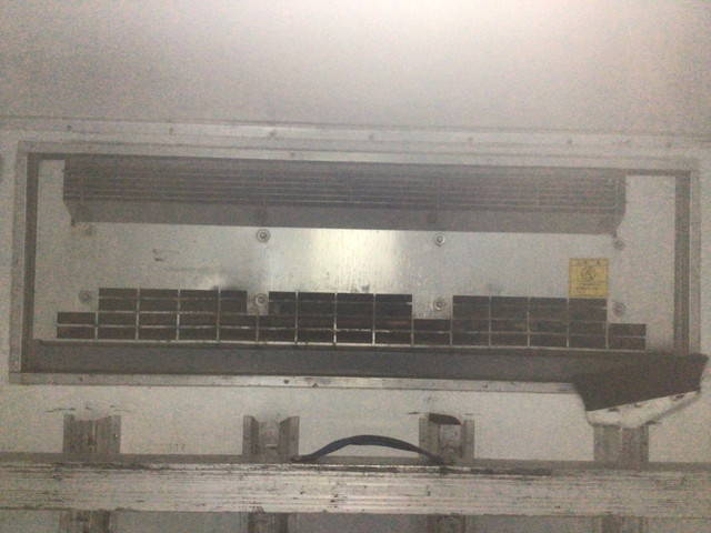 いすゞフォワード冷凍車（冷蔵車）中型（4t）[写真09]