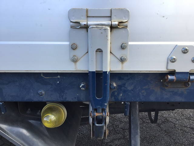 日野レンジャーアルミブロック中型（4t）[写真17]