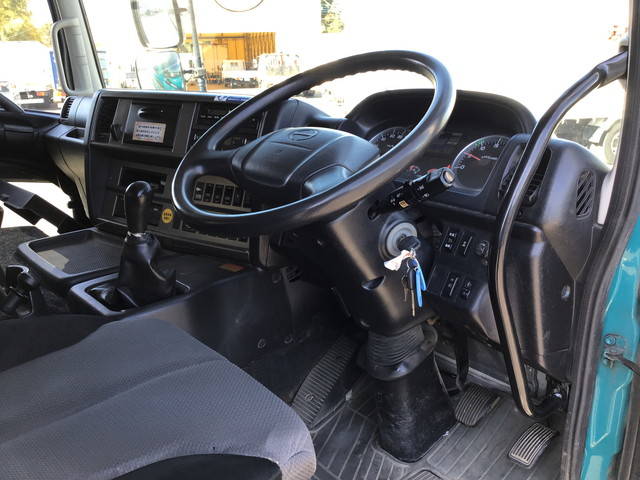 日野プロフィアクレーン4段大型（10t）[写真32]