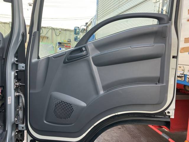 いすゞエルフアルミバン小型（2t・3t）[写真27]