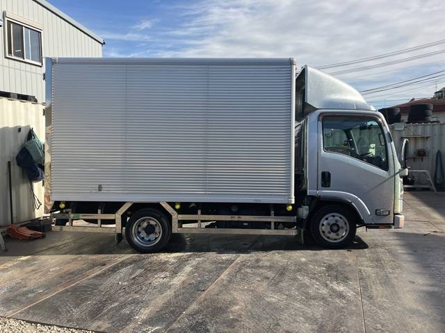 いすゞエルフアルミバン小型（2t・3t）[写真06]