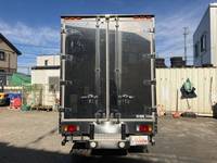 いすゞエルフアルミバン小型（2t・3t）[写真09]