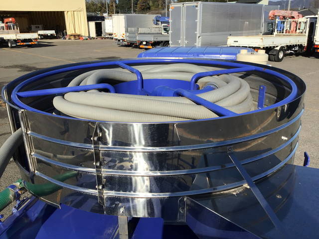 三菱ふそうキャンターバキュームカー小型（2t・3t）[写真15]