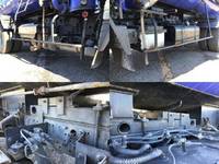 三菱ふそうキャンターバキュームカー小型（2t・3t）[写真17]