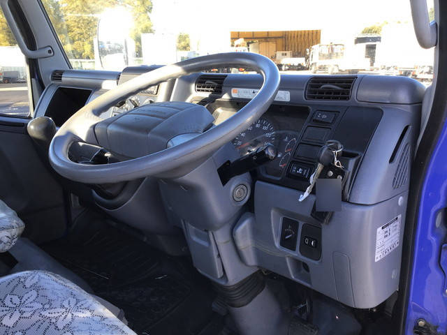 三菱ふそうキャンターバキュームカー小型（2t・3t）[写真26]