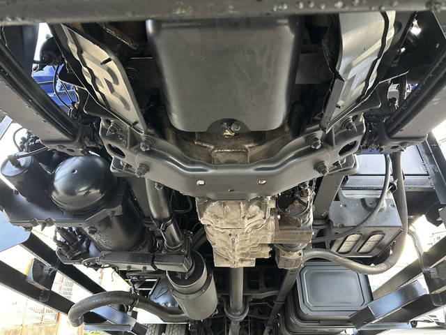 日野レンジャーセルフクレーン4段増トン（6t・8t）[写真11]