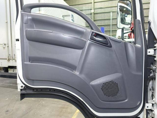 いすゞエルフアルミバン小型（2t・3t）[写真16]