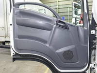 いすゞエルフアルミバン小型（2t・3t）[写真16]