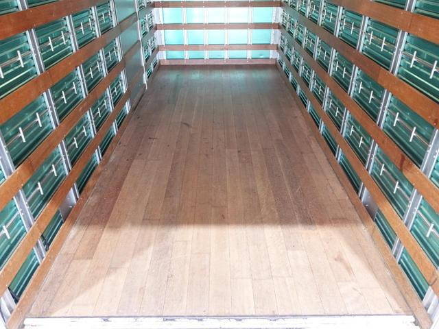 いすゞエルフアルミバン小型（2t・3t）[写真27]