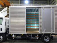 いすゞエルフアルミバン小型（2t・3t）[写真28]