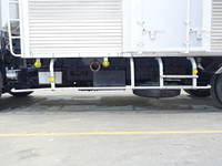 いすゞエルフアルミバン小型（2t・3t）[写真33]