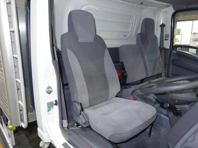 いすゞエルフアルミバン小型（2t・3t）[写真09]